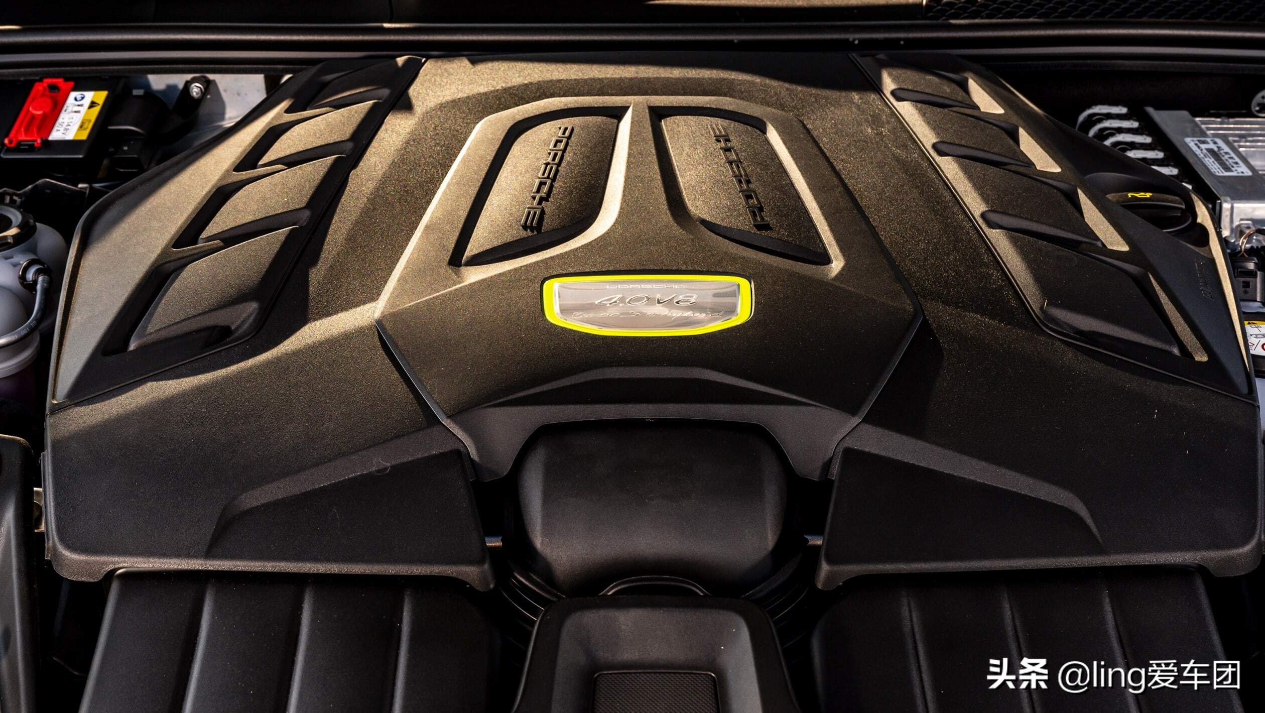 保时捷小卡宴2021款报价及图片,2023款保时捷卡宴中大型suv