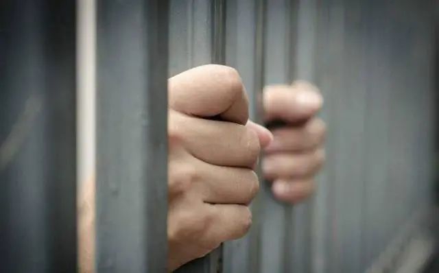 如果打架被警察抓了怎么办,打架去了派出所会有犯罪记录吗