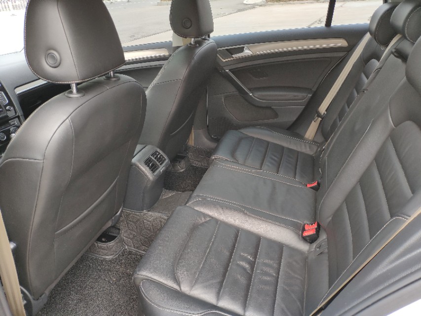 淘车成功,10.5万拿下2016年的大众高尔夫25周年纪念版,值不值?