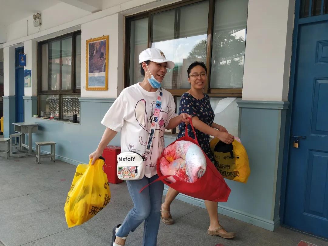 微光汇聚 终成灿阳—郑州市中原区汝河新区小学积极助力灾后重建