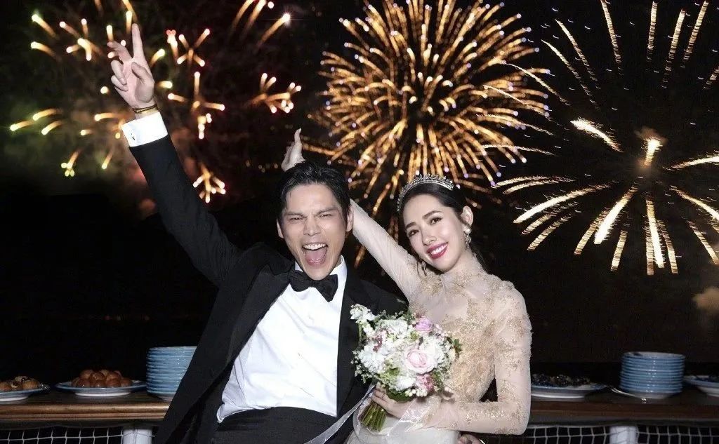 李小龙传奇最后他跟谁结婚了,李小龙的两位红颜知己