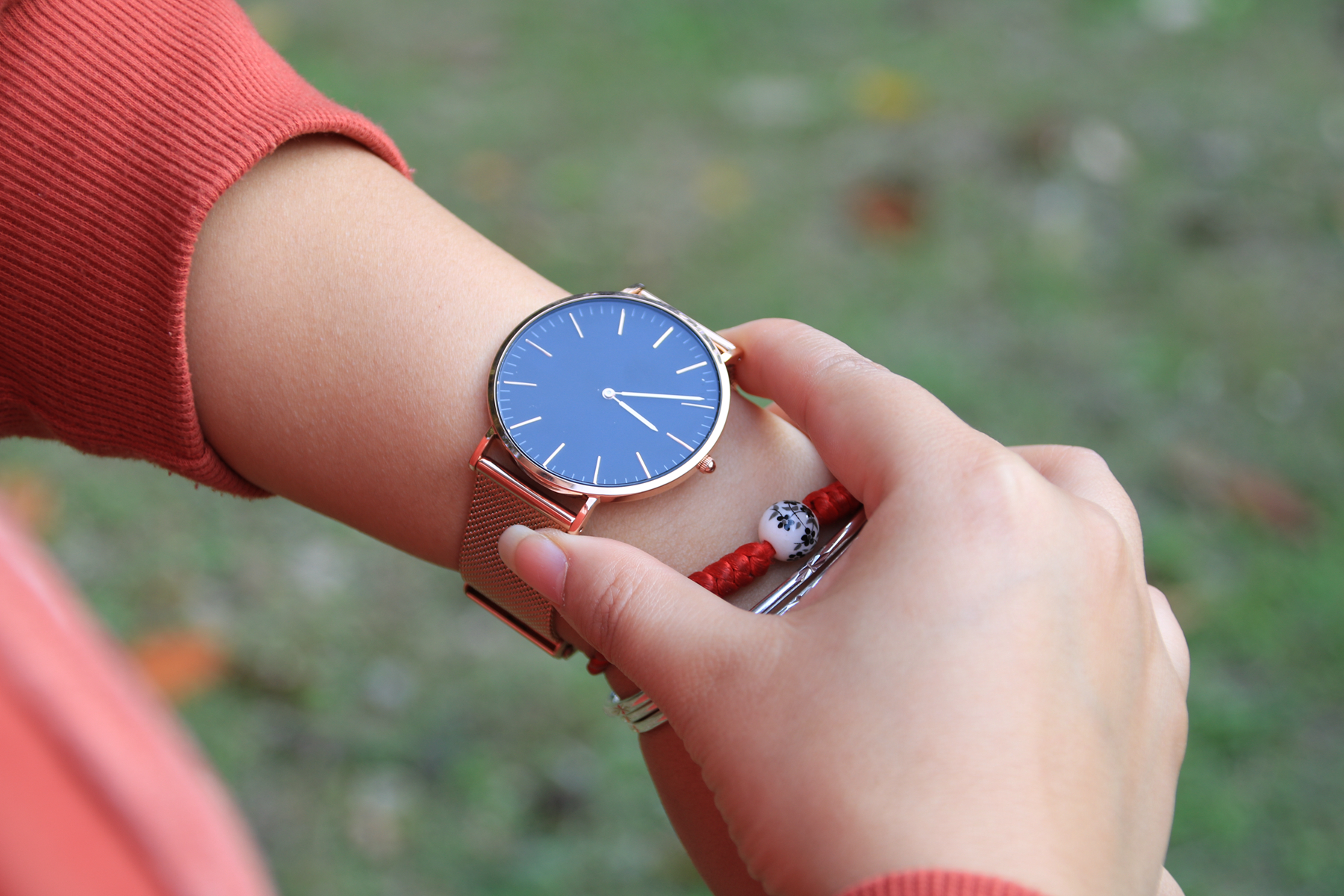 鐧惧厓灏忕背鎵嬭〃,灏忕背鎵嬭〃鐧惧厓