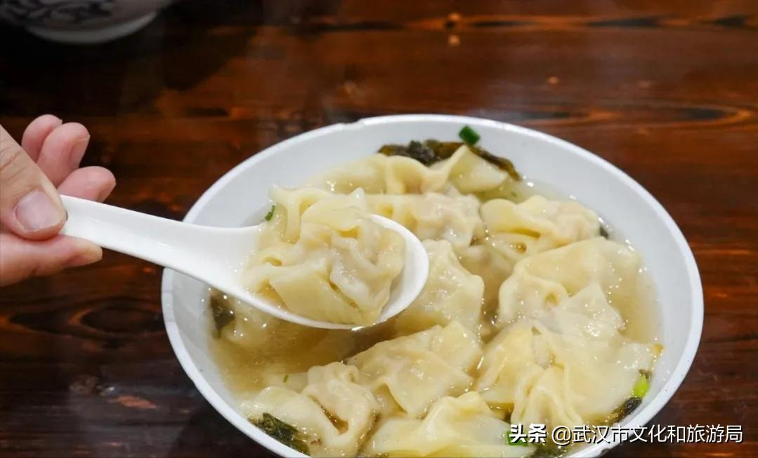 武汉樱花开完整版视频,武汉东湖樱花开的视频