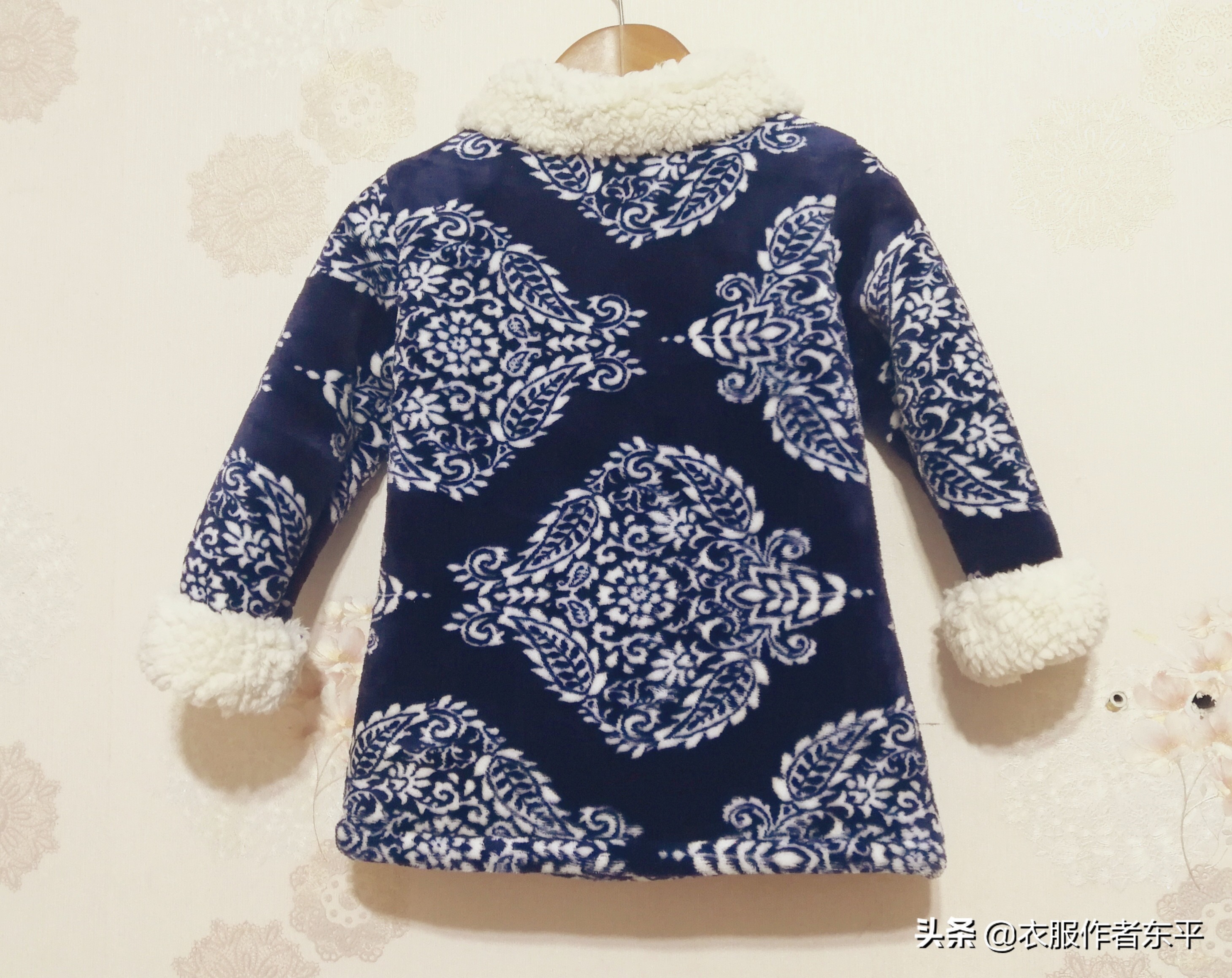 青花瓷半高领打底衫女,民族风青花瓷打底衫女款