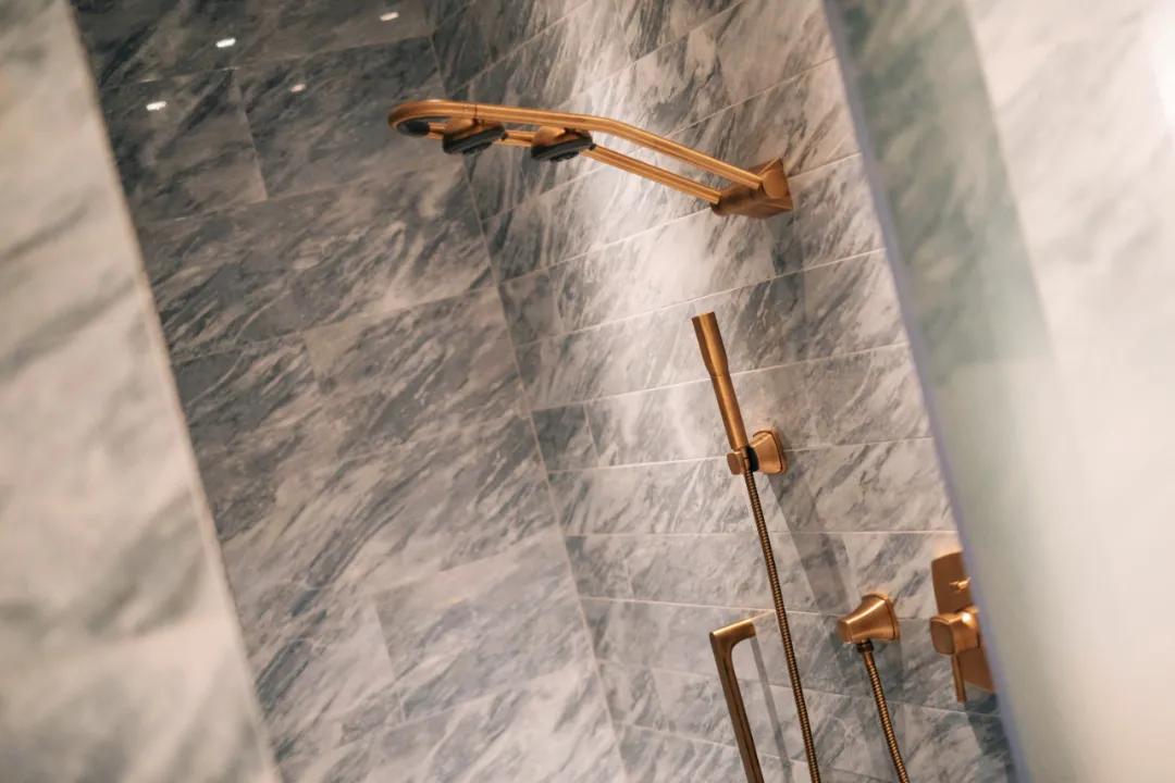 200元住总统套房,200块住酒店吃大餐