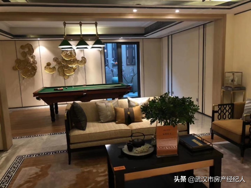 西安房产赠与过户的流程与税费,2022年房产过户税费怎么收