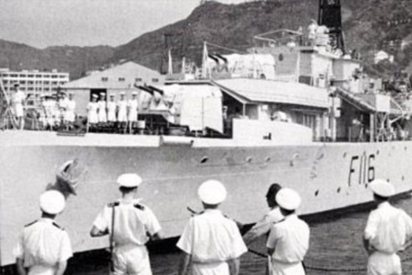 下令炮击英国紫石英号,解放军炮击英国紫石英号