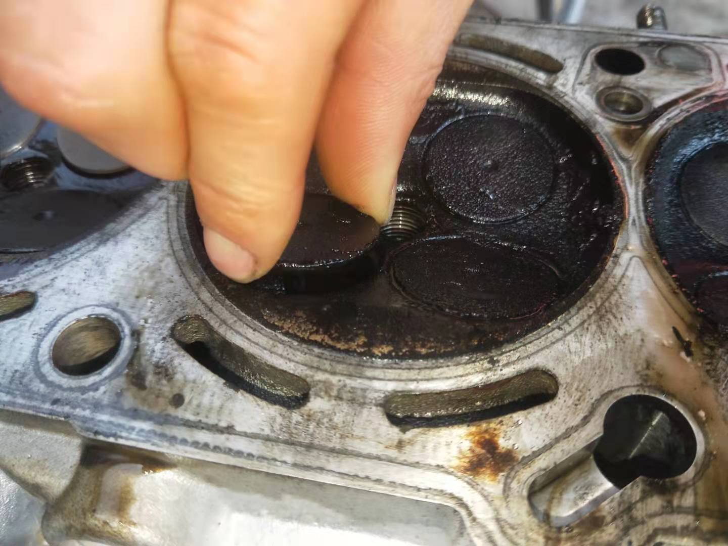 二手车商收了车子都要抛光吗,二手车发动机大修收车会折价么