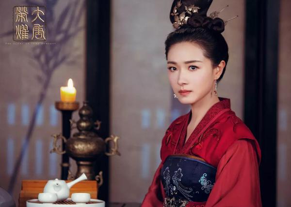 万茜与刘璇,万茜回应与刘璇撞脸