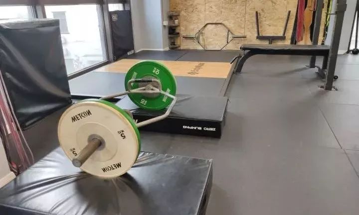 上海最有逼格健身工作室,魔都硬核健身体验