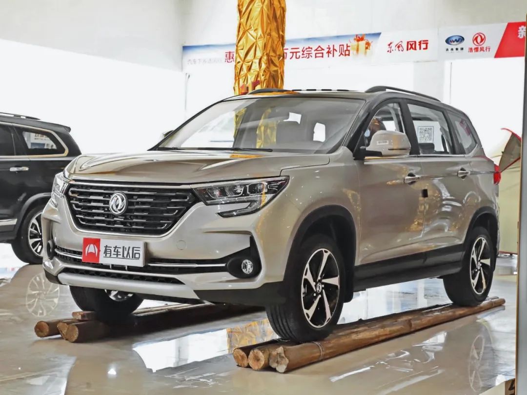 10万就能拿下的两款suv,10万空间大的6座suv