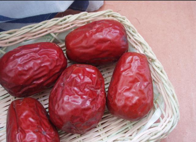 怎么洗红枣才能洗干净,红枣脏不脏