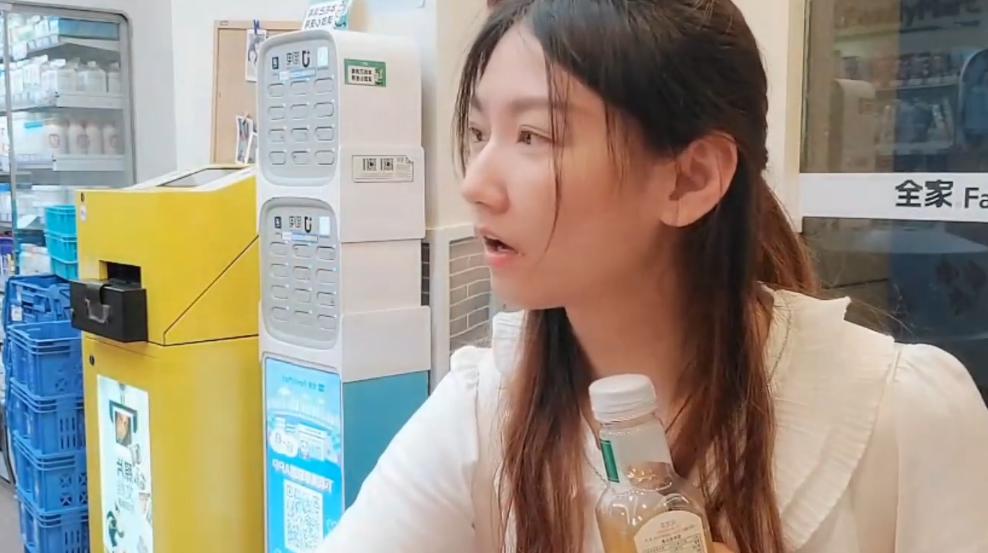 彻底退休了！LOL传奇女神小苍放弃一切，最后一句是没整容