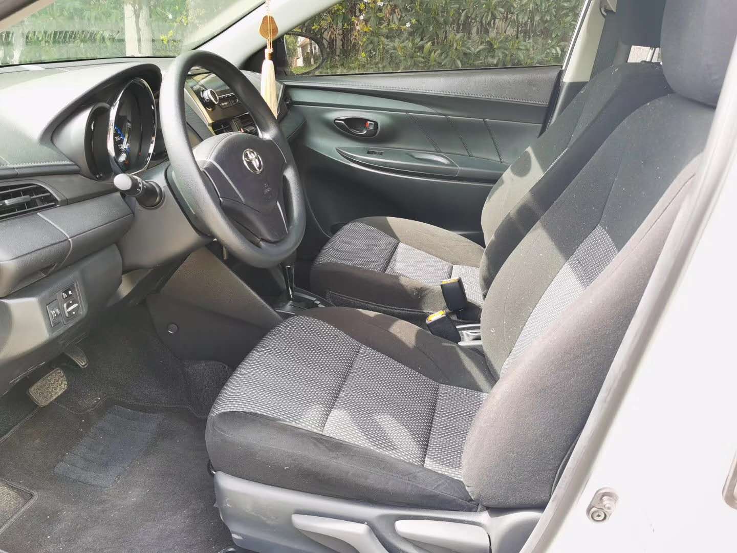 17年丰田威驰fs二手多少钱,19年的丰田威驰fs能卖多少钱