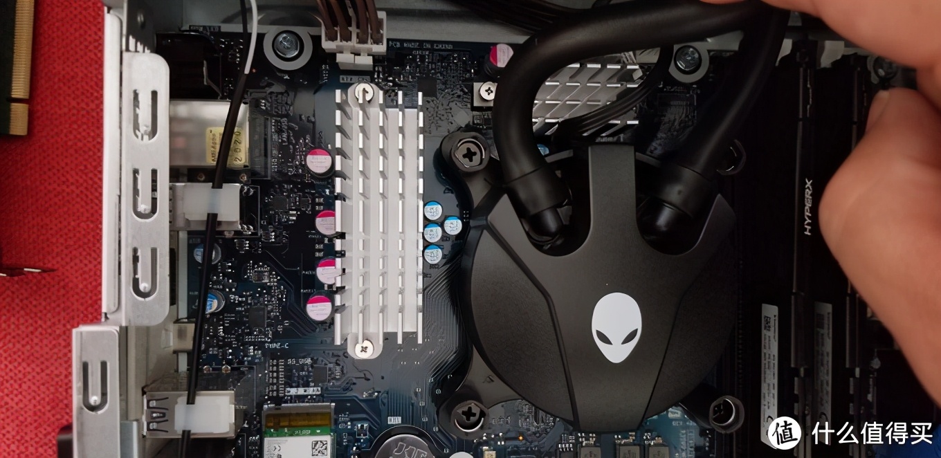 外星人r15主机升级配置,外星人x17r2360hz吃鸡