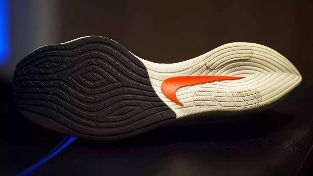 nikealphaflynext%专业跑鞋,nikealphaflynext3跑鞋介绍