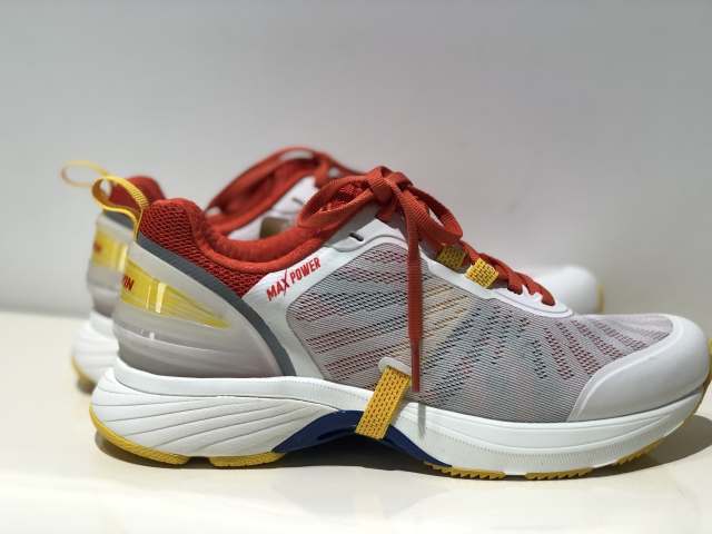 多威maxpower和匹克态极,多威maxpower和反重力哪个好