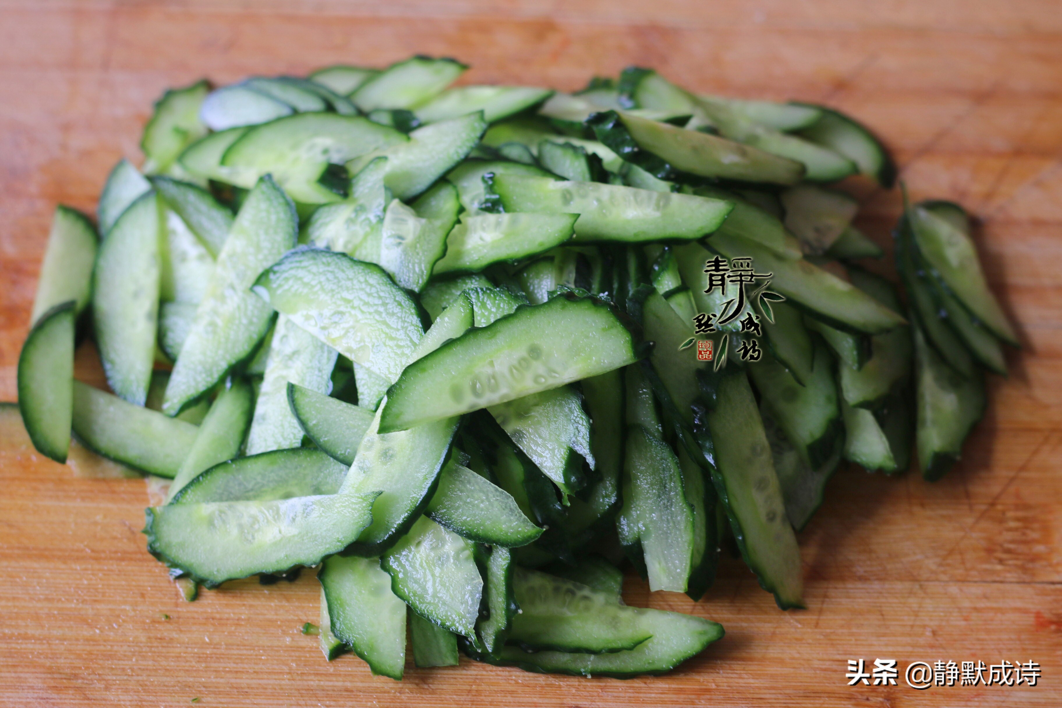 黄瓜炒鸡蛋要不要先把黄瓜用盐腌,黄瓜炒鸡蛋为啥黄瓜不入味
