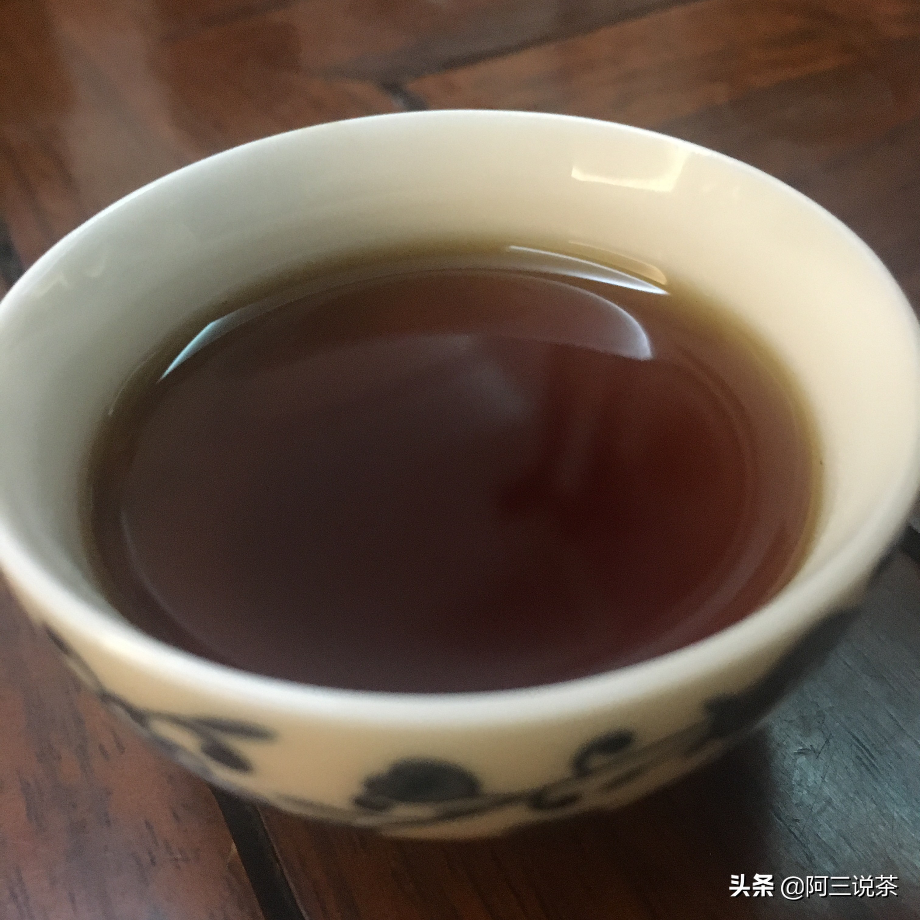 普洱老茶知识普及讲解,普洱茶的老茶是什么样的
