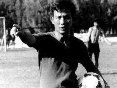 从懵懂无知的顽童到青年,从稚气未脱的少年到华丽蜕变