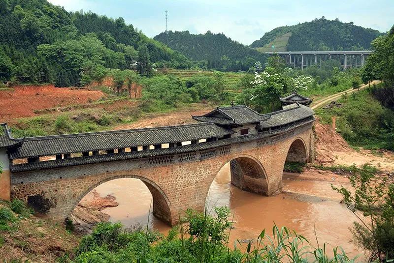 赣南新闻信丰玉带桥图片,赣南信丰玉带桥脐橙