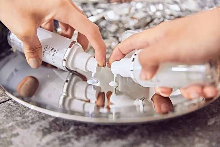 新版兰芝隔离真假鉴别，真假对比