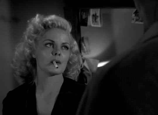 那些抽烟过肺的镜头,欧美电影里的女神抽烟镜头