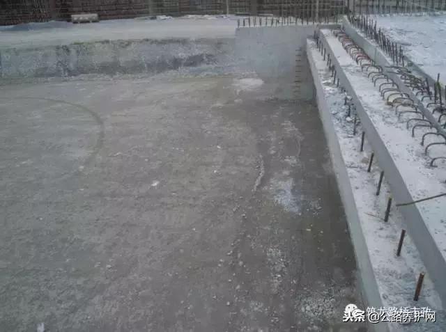 桥涵背墙达到多少强度可以回填,公路桥涵施工技术规范涵洞回填