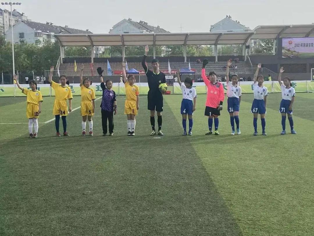 南通小海小学踢足球比赛,南通小海中学足球冠军