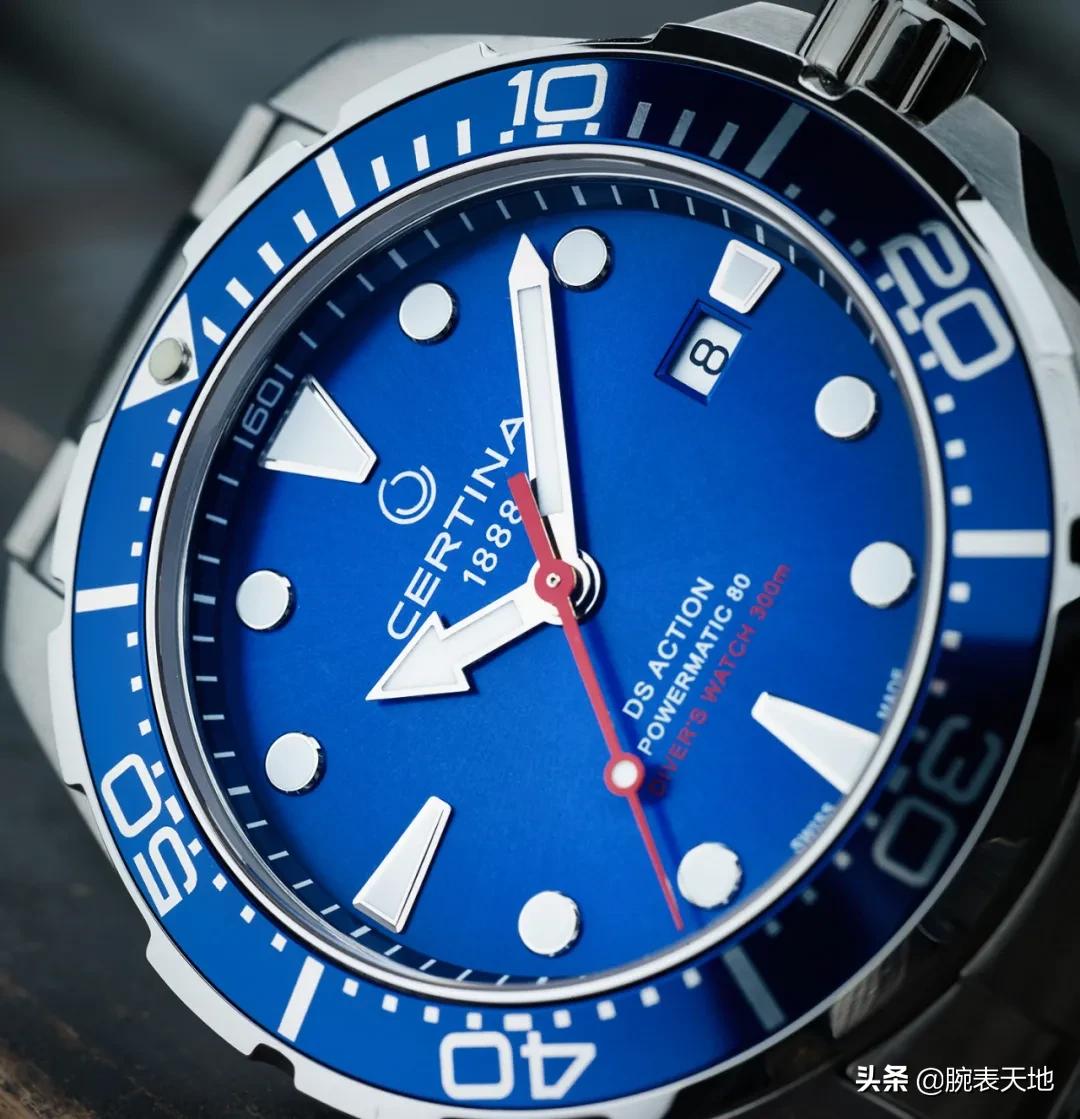 水鬼和五十噚哪个夜光效果好,潜水表五十噚5015选什么颜色