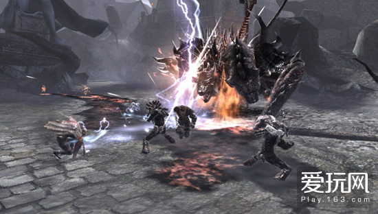 游戏史上的今天：重口味共斗大作《灵魂献祭》