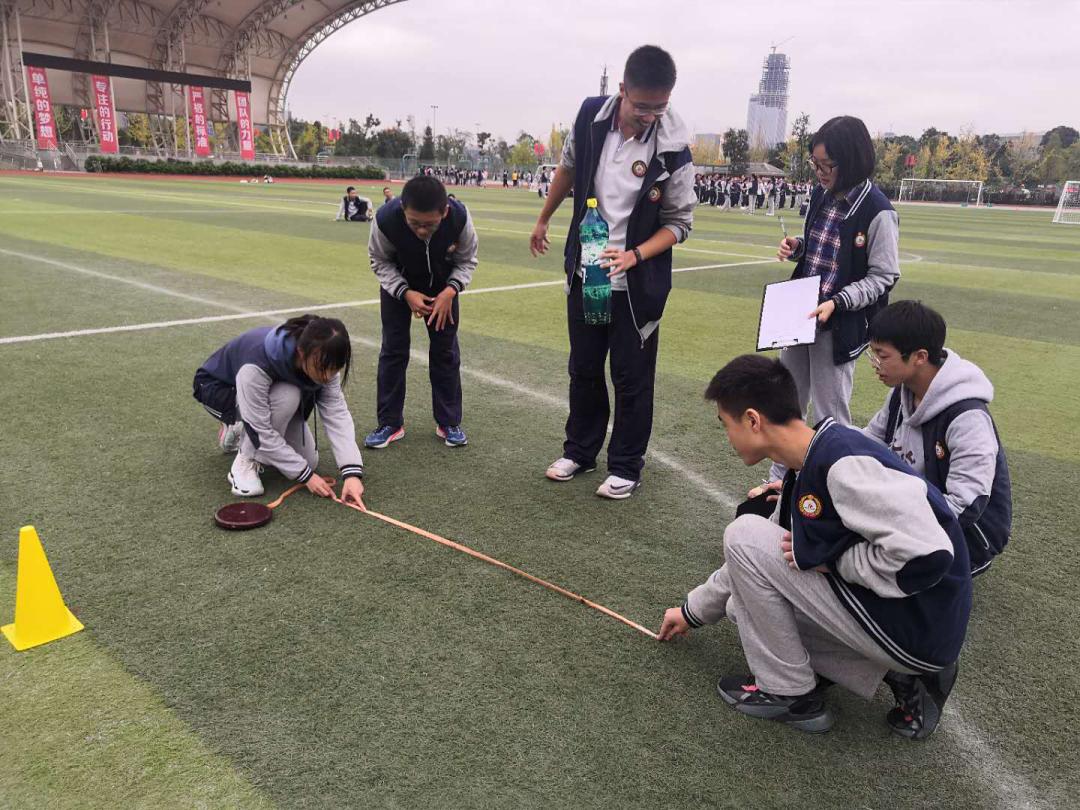 筑梦AI,智竞未来——天府七中科创体育节之科技活动回顾