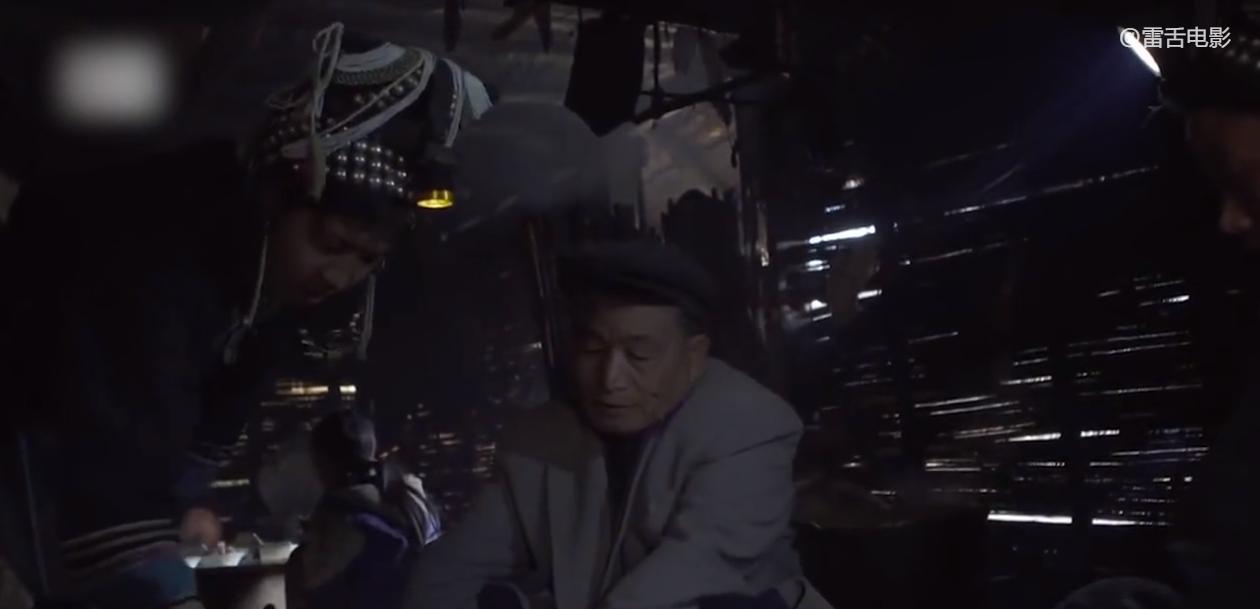 老挝阿卡族女人视频,老挝山里阿卡族女孩