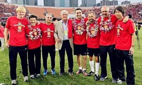 足球队医药箱应备哪些药物,足球队队医装备