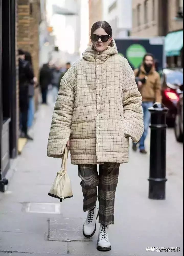 阔腿裤最新款又好穿,今年最流行的阔腿裤有哪些款