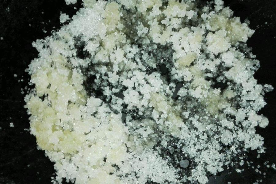 炒糖色不红,怎样炒糖色兑水时不爆锅