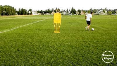 足球过人实用技巧小学生,100个足球过人技巧教学