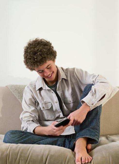 老公一进家门只会玩手机？宝妈试试4种方法，让他心甘情愿动起来