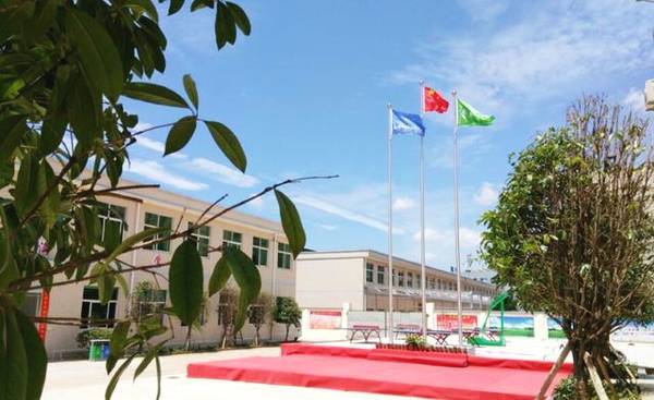 长沙银河中等职业学校,长沙蓝天中职学校怎么样