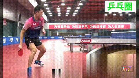 马龙张继科前冲弧圈球动作区别,张继科反手拉前冲慢动作