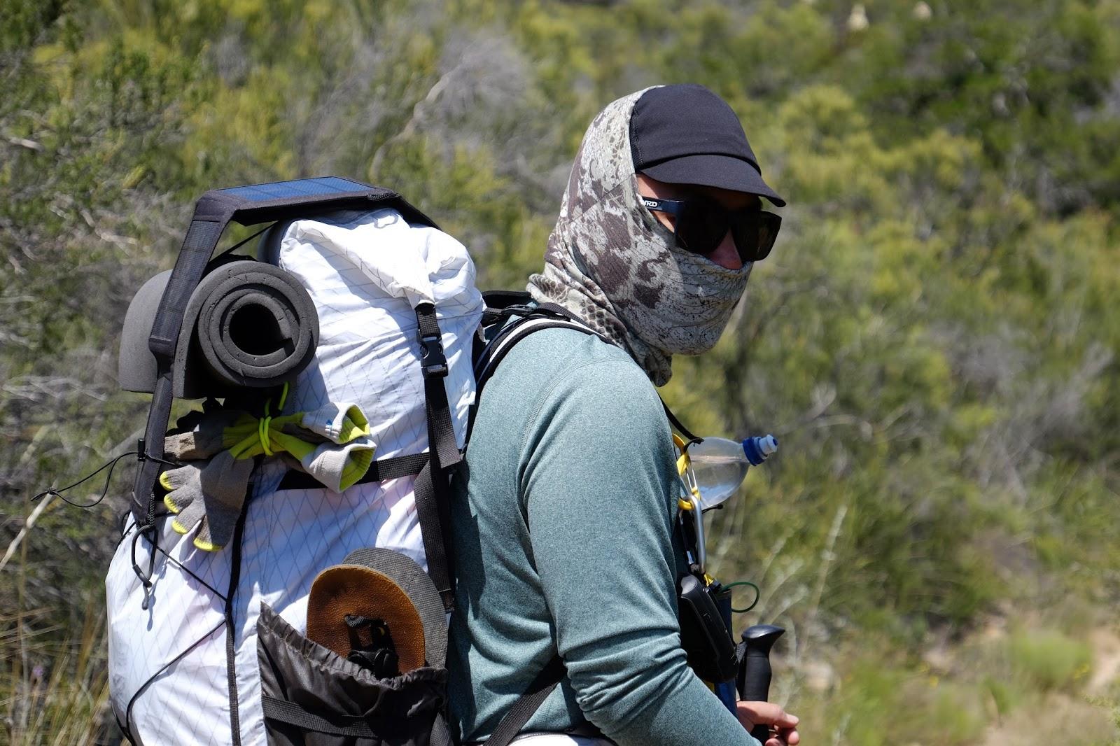 户外登山装备入门必备知识,户外登山必备十大装备顶级