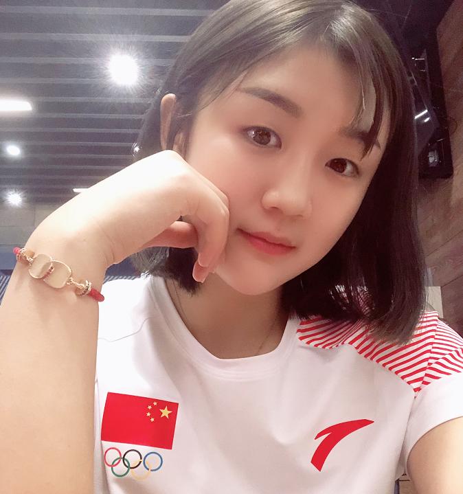 国乒第一美女陈梦图片,国乒新排名女乒一姐垫底