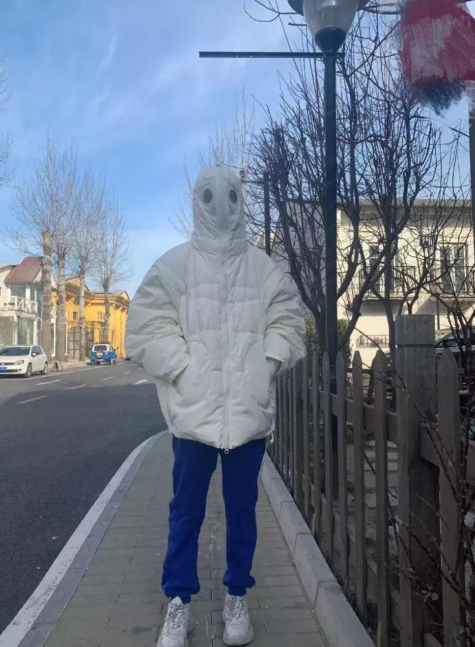 这篇春晚穿搭主要是来回(应)馈(付)社(老)会(板)的!