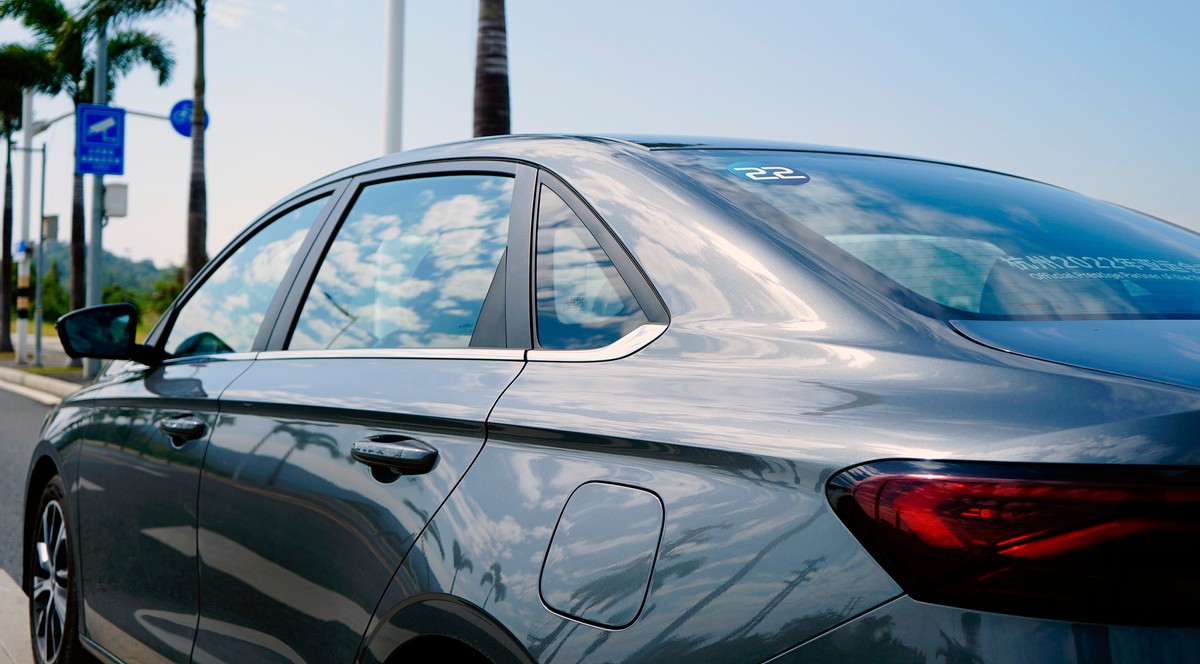 帝豪第四代冠军版豪华型驾驶体验,外观时尚舒适动力好的车