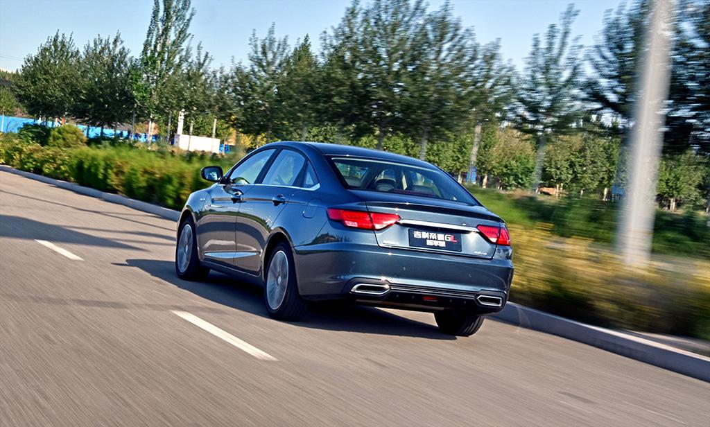 吉利pk合资车,吉利帝豪vs别克gl8