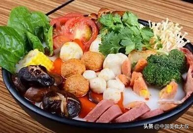 麻辣烫串串香的做法摆摊,麻辣烫地摊串串香的做法及配方