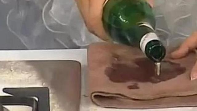 抽油烟机油渍家庭小妙招,油烟机抽气孔被油腻堵住了怎么办