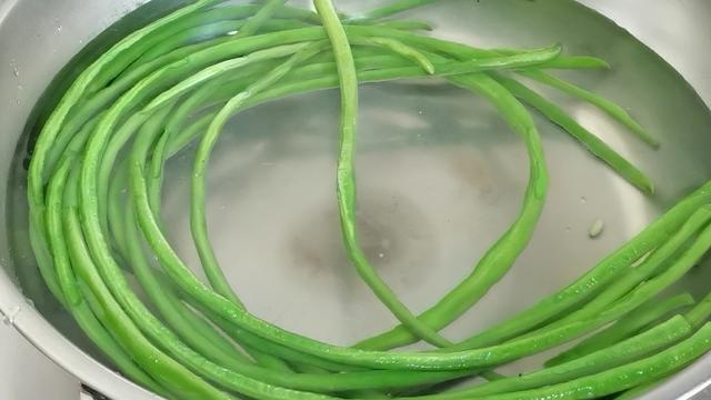 豇豆肉馅饺子怎么调馅好吃,豇豆虾米肉馅饺子