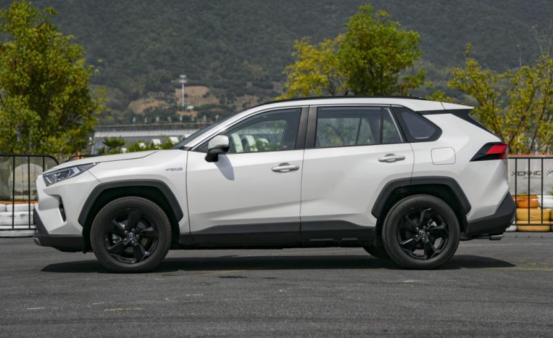 丰田混动suv油电混合rav4,日系车丰田rav4价格