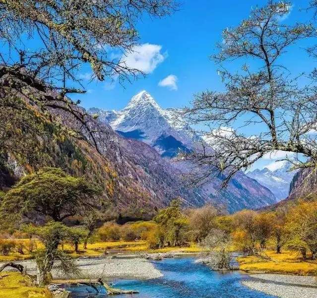 人间天堂美景原唱完整版,人间天堂美丽的丽江